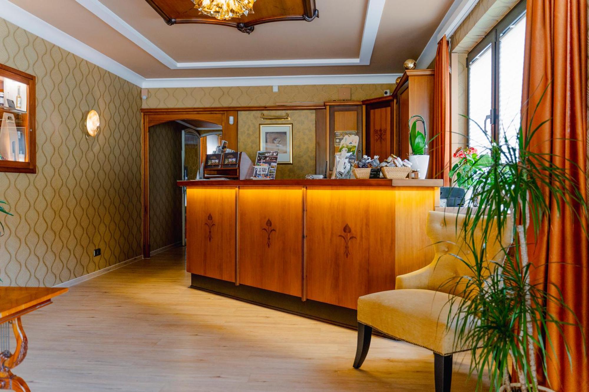 Hotel Unter Den Linden Rüdesheim am Rhein Eksteriør bilde