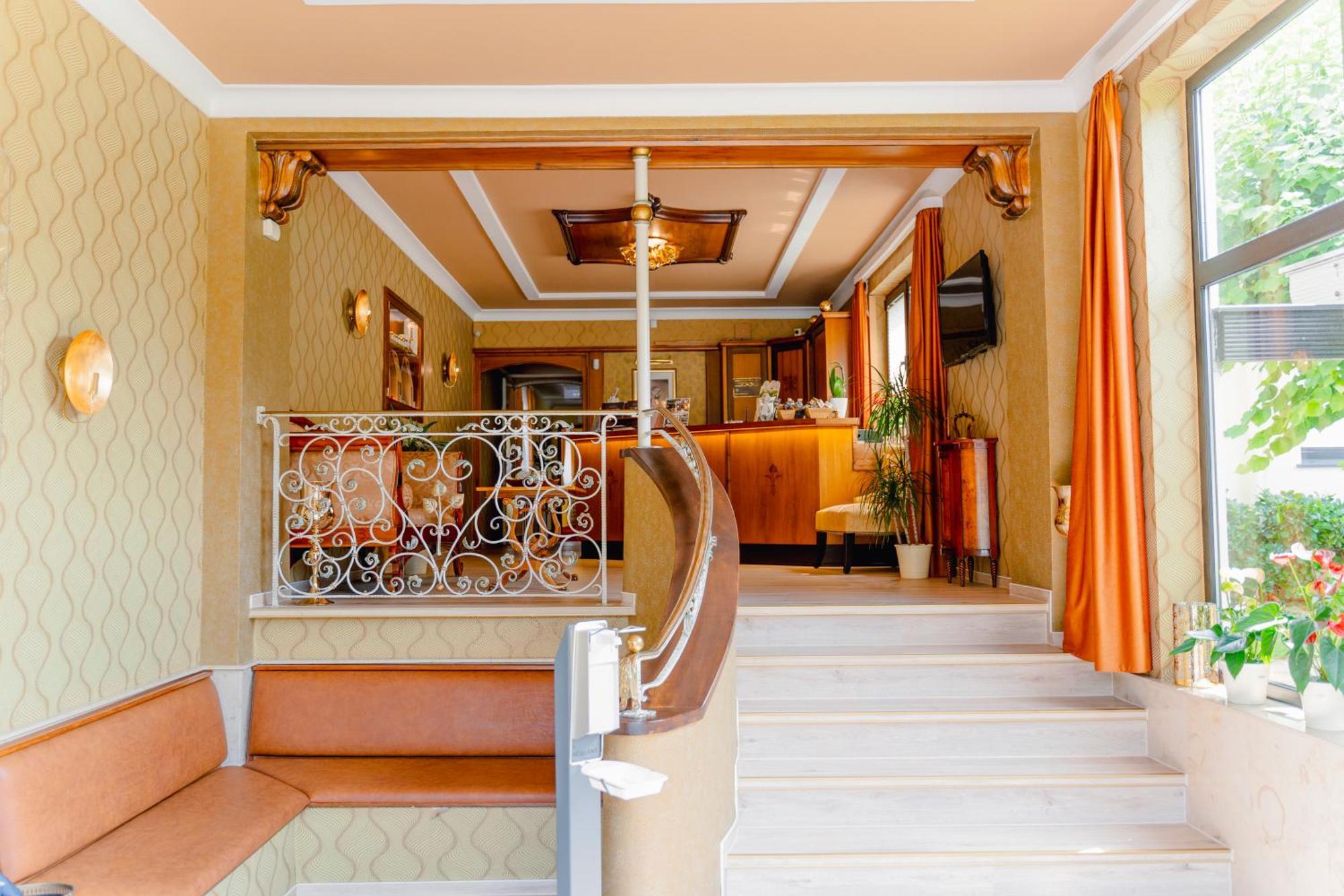 Hotel Unter Den Linden Rüdesheim am Rhein Eksteriør bilde